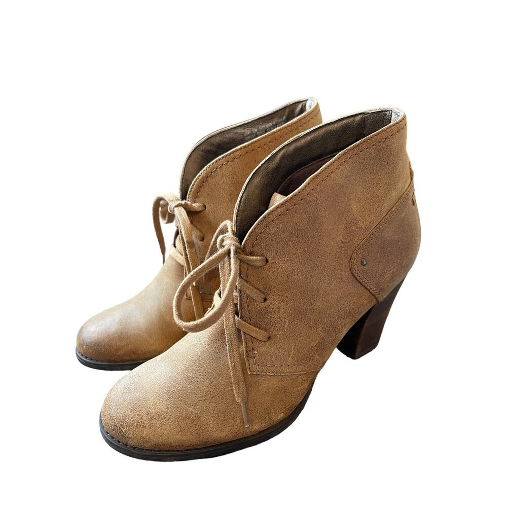 Clarks 10 Sashlin Sue Lace Up Leather Granny Boots $149 Tan Brown Ankle Bootie